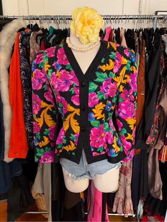 Soencer Jeremy Jackets & Blazers - Vintage 80’s /90’s Spencer Jeremy 100% Silk Floral Peplum Blazer Jacket Size 4